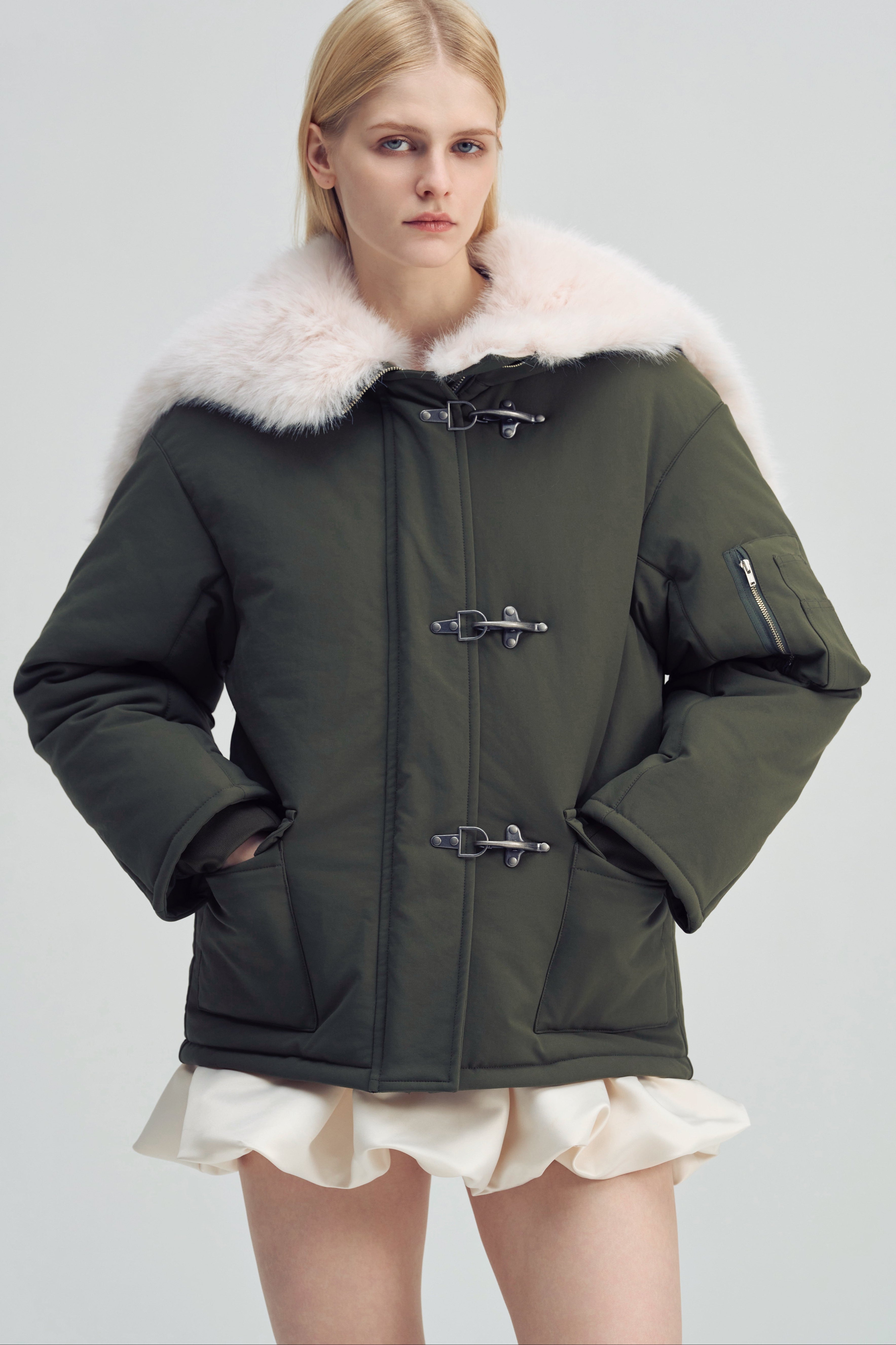 Koenig Coat – THE TOÉ