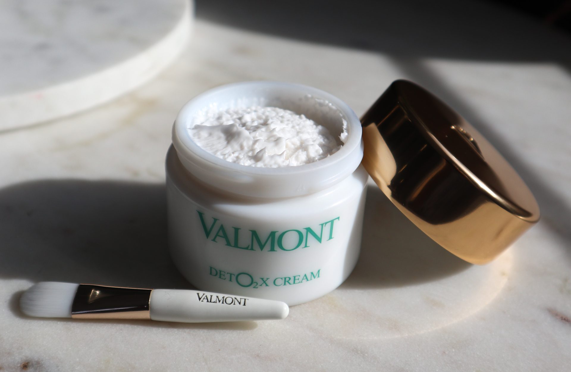 Valmont DETO2X Cream Review - The Velvet Life
