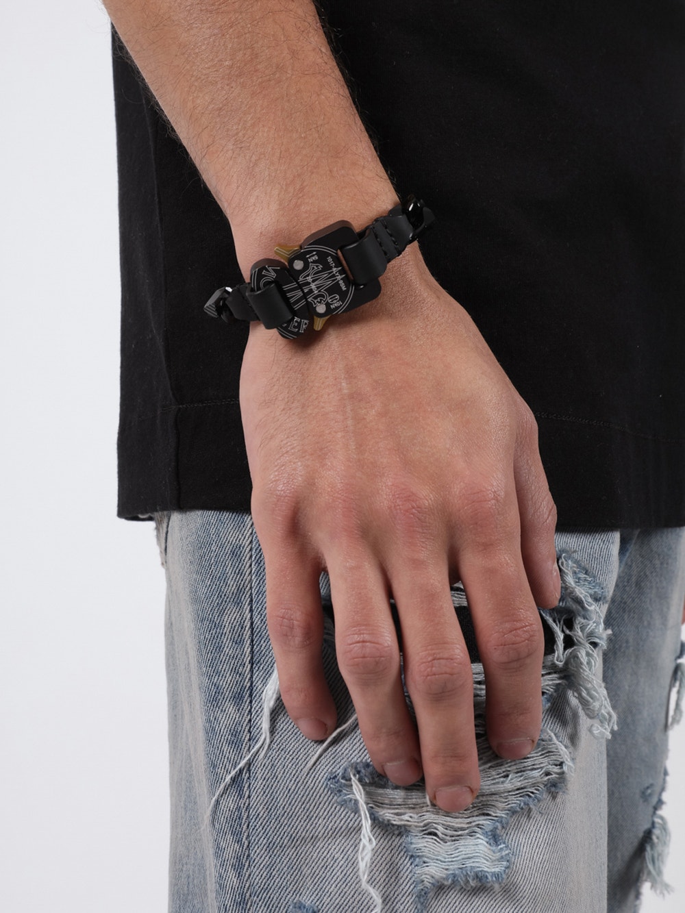 6 MONCLER 1017 ALYX 9SM bracelet charcoal | The Webster