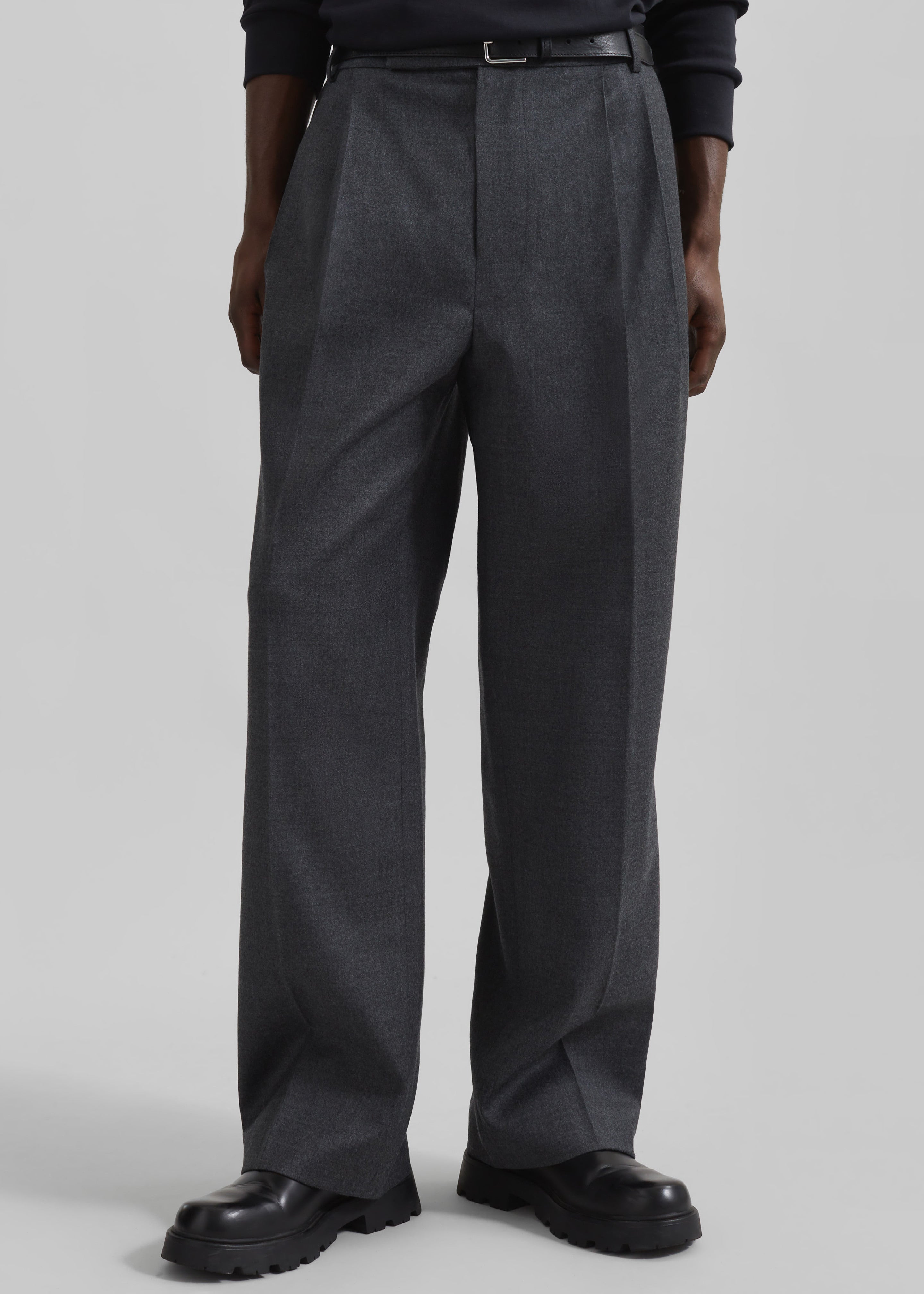 Beo Wool Flannel Suit Pants - Charcoal – The Frankie Shop