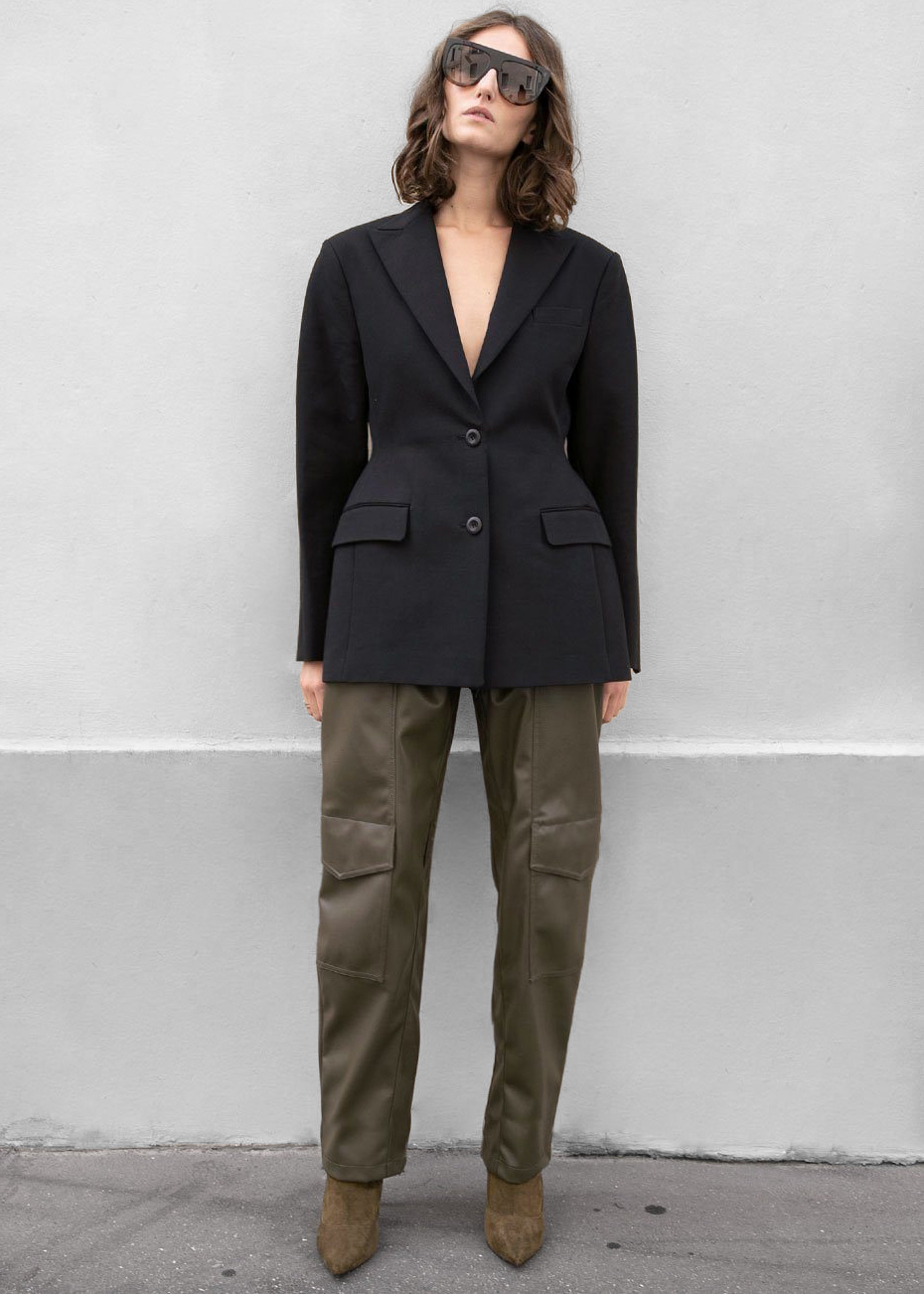 Colette Hourglass Blazer - Black – The Frankie Shop