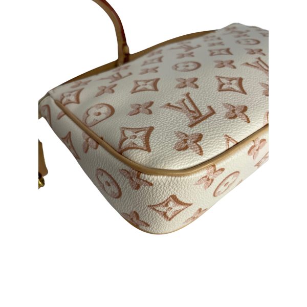 LOUIS VUITTON Fall For You Maxi Multi Pochette Accessories Beige