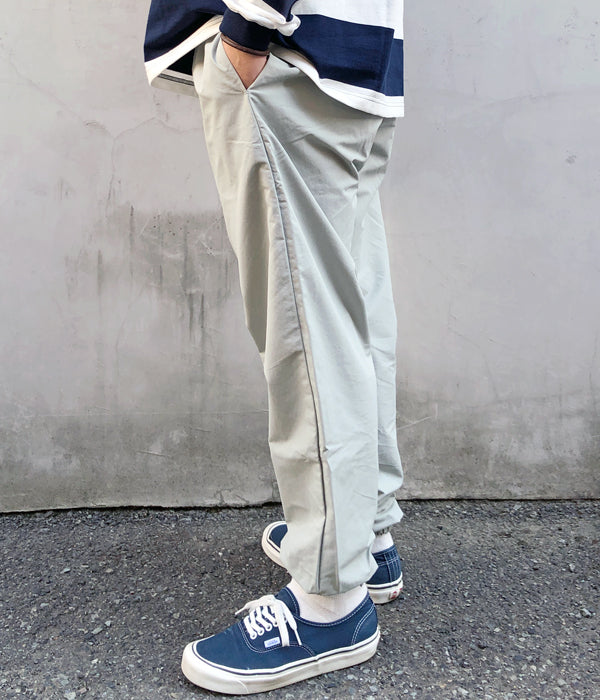 DESCENDANT/WHARF NYLON TROUSERS (GRAY)