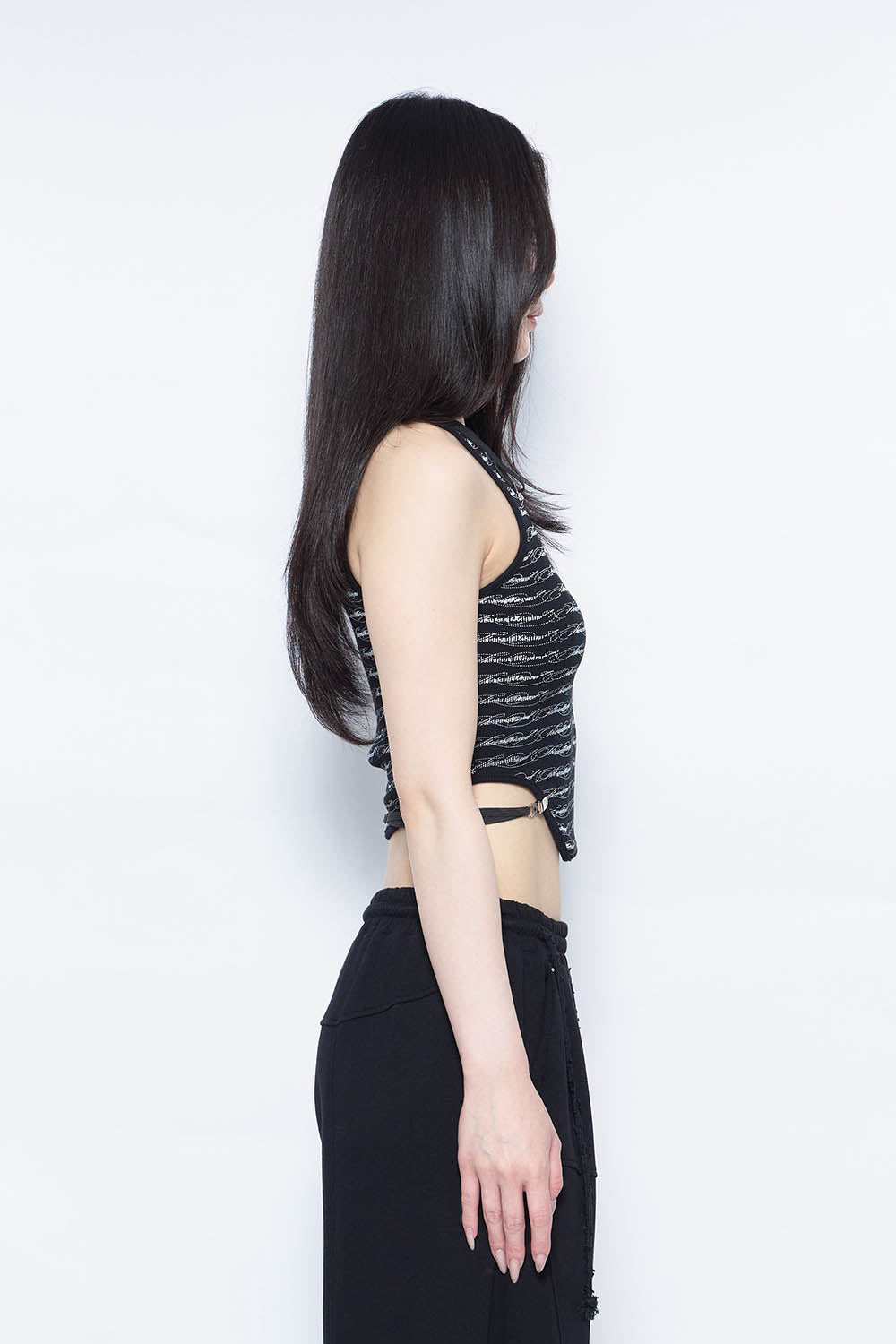 THEREDTHREAD / ザレッドスレッド】S clip logo tank