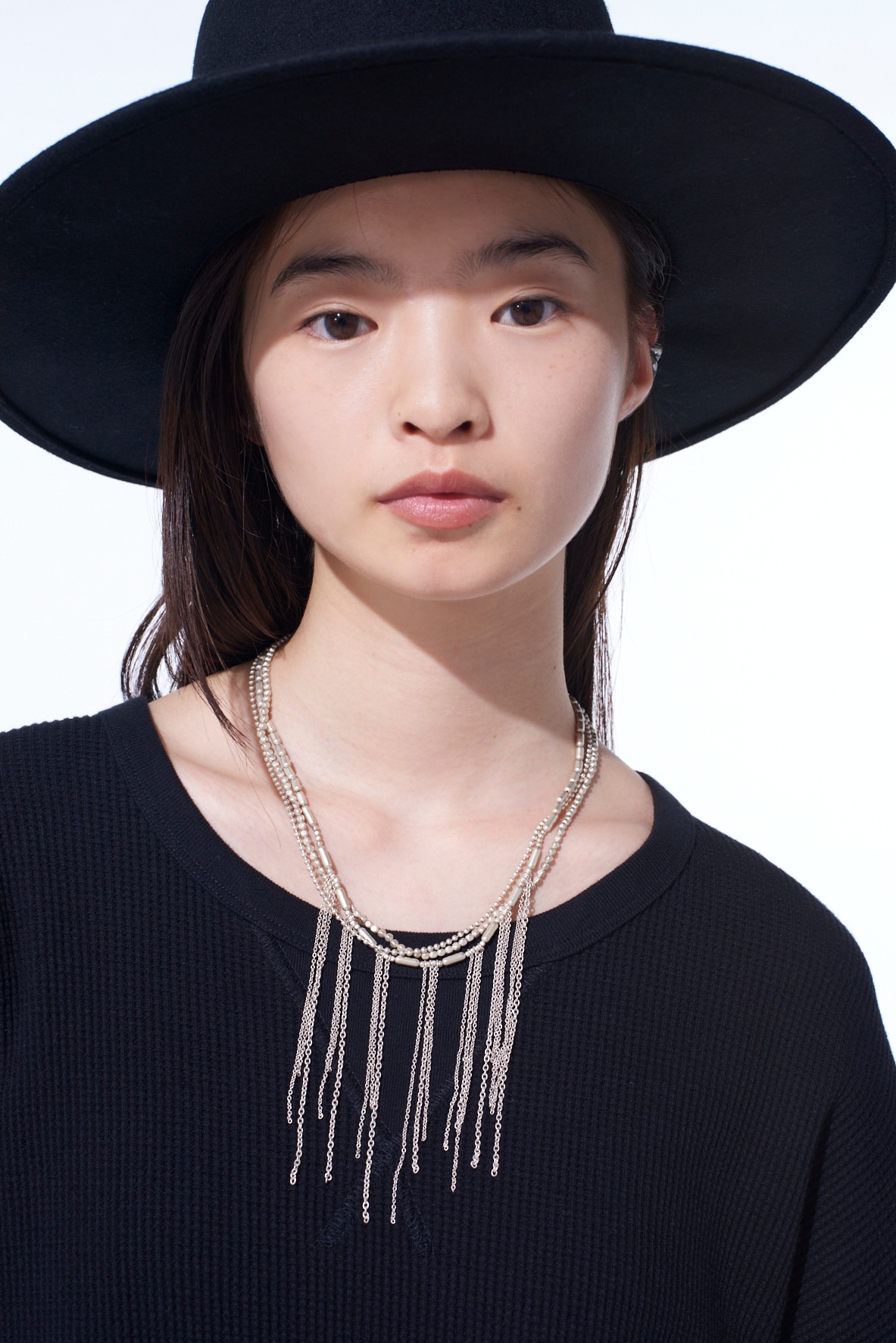 BRASS CHAIN TASSEL NECKLACE(FREE SIZE Silver): S'YTE｜THE SHOP