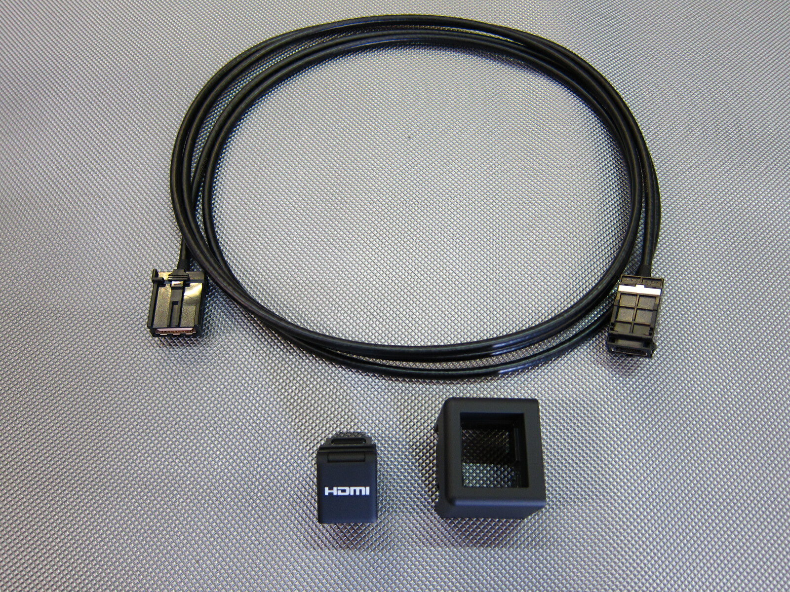 楽天市場】トヨタ(純正) usb/hdmi入力端子 086b0-00010の通販