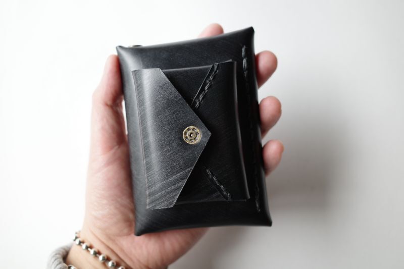 ebagos エバゴス ブライドルレザーWフウトウ型財布・ブラック - tity
