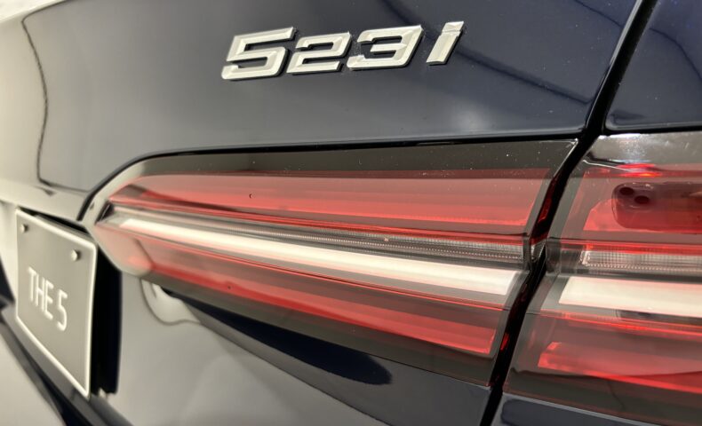 BMW 523i Exclusive | Tomei-Yokohama BMW