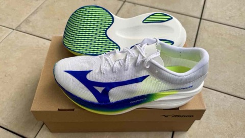 MIZUNO Hyperwarp Eliteレビュー【エネルギーリターンが最高】｜ともらん！