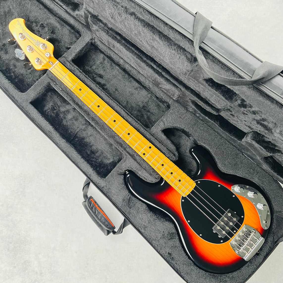 Ernie Ball Music Man Retro '70s StingRay 4-String 2024 - Sunburst