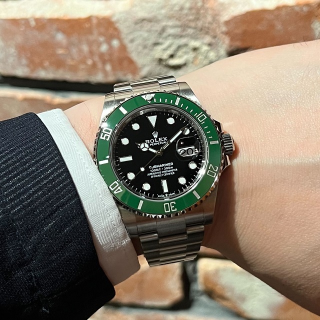 2024年製グリーンサブ Ref.126610LV – ロレックス専門店 クォーク京都