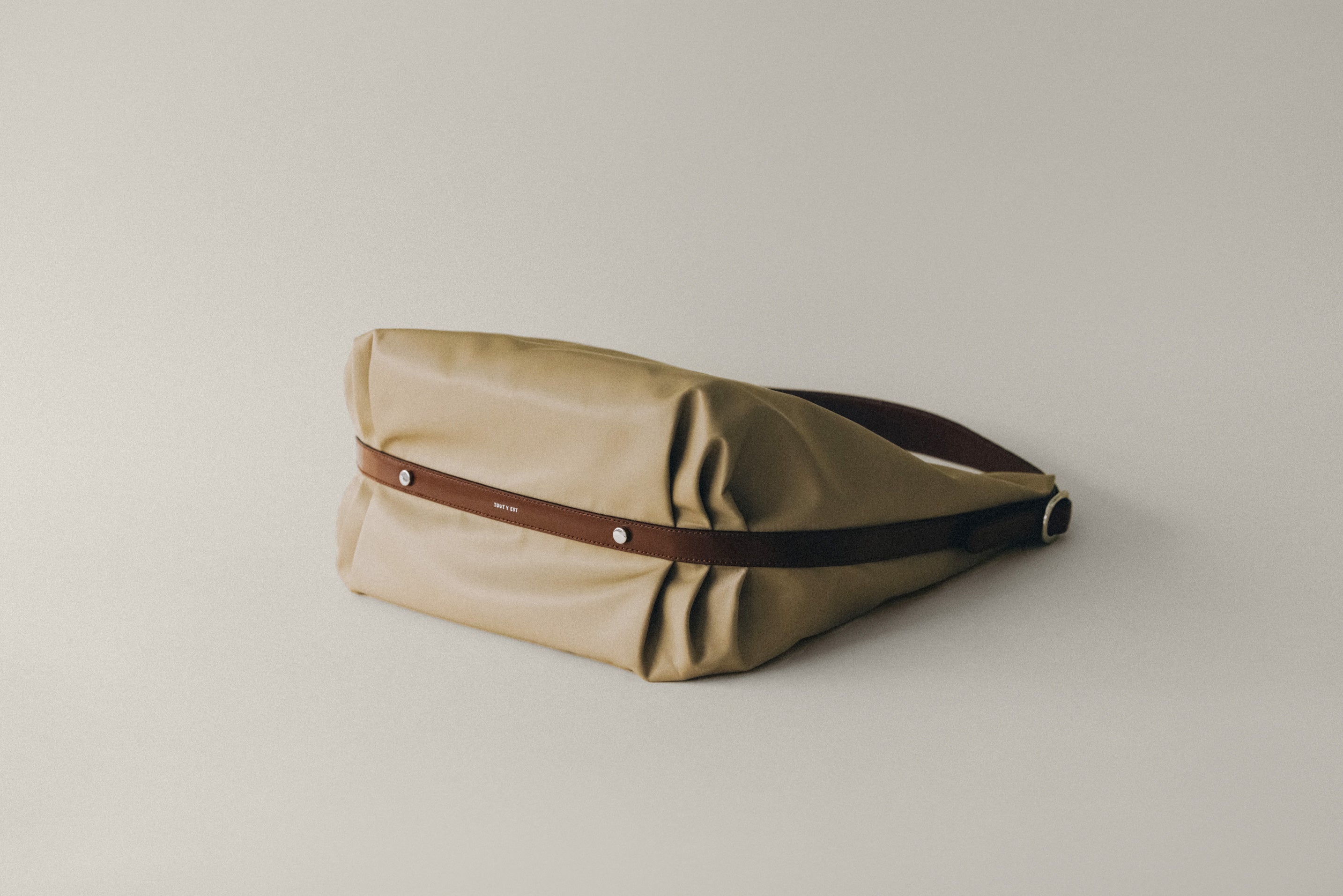 SAC CANOT TOILE BEIGE – TOUT Y EST JP