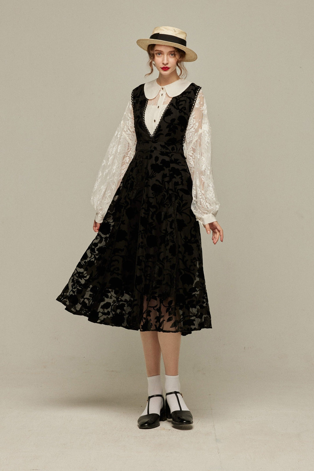 私に物語を聞かせて》ディープVネックドレス-Black – Tnewties