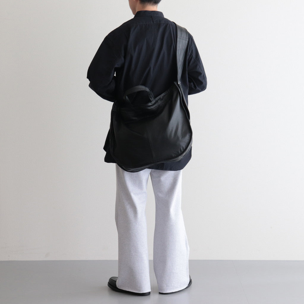 楽天市場】CCU｜“TOBY”WIDE SHOULDER BAG #BLACK [BG-06-COW] : TAMAYA