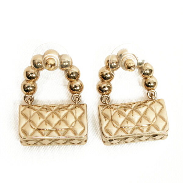 楽天市場】CHANEL シャネル ピアス マトラッセピアス メタル×フェイク
