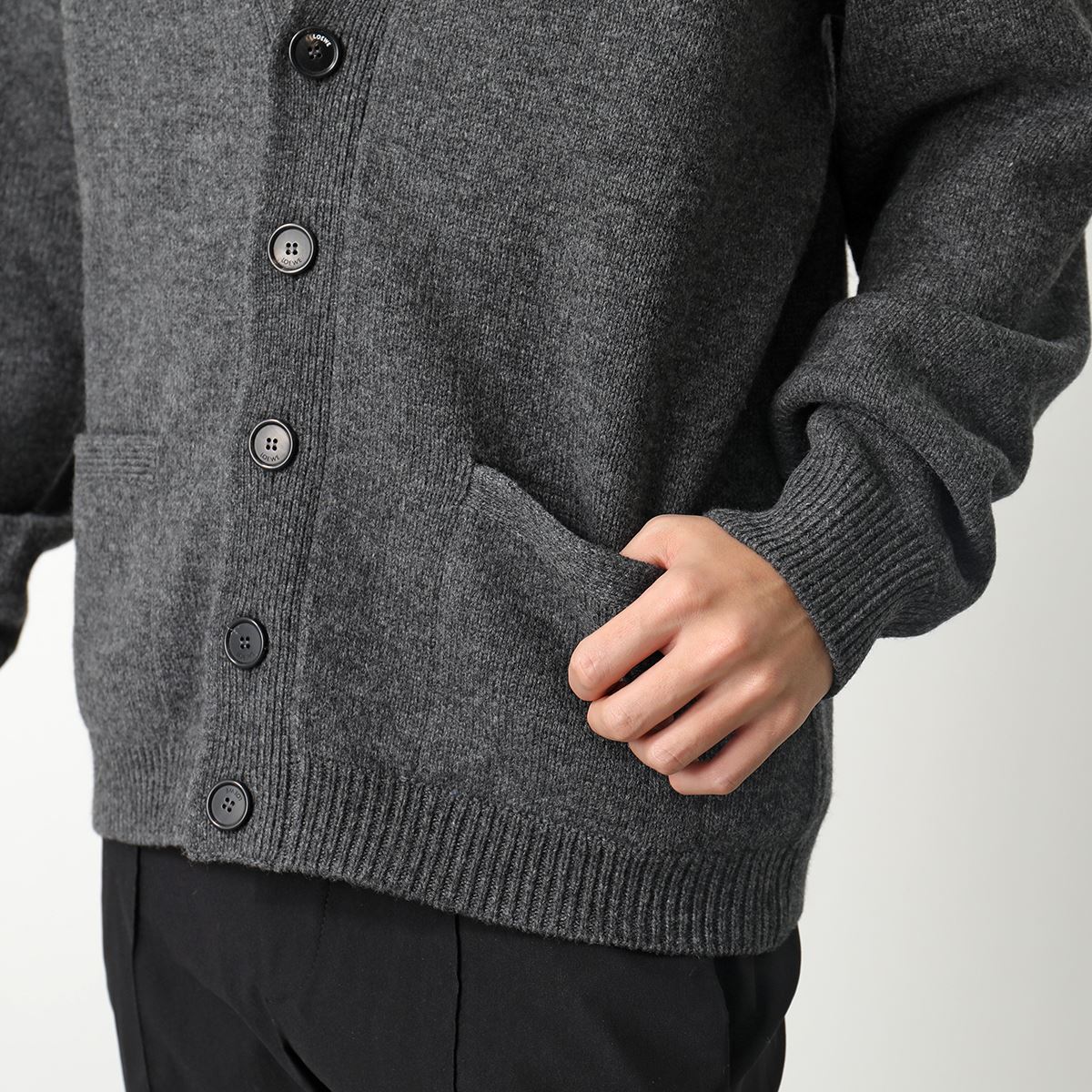 楽天市場】LOEWE ロエベ カーディガン ANAGRAM アナグラム H526Y16K37