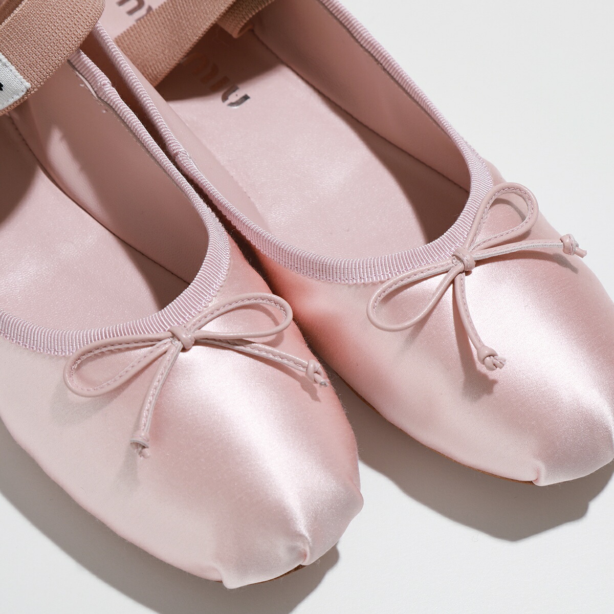 楽天市場】【10％OFFクーポン対象・3/11-1時59分迄】MIUMIU ミュウ