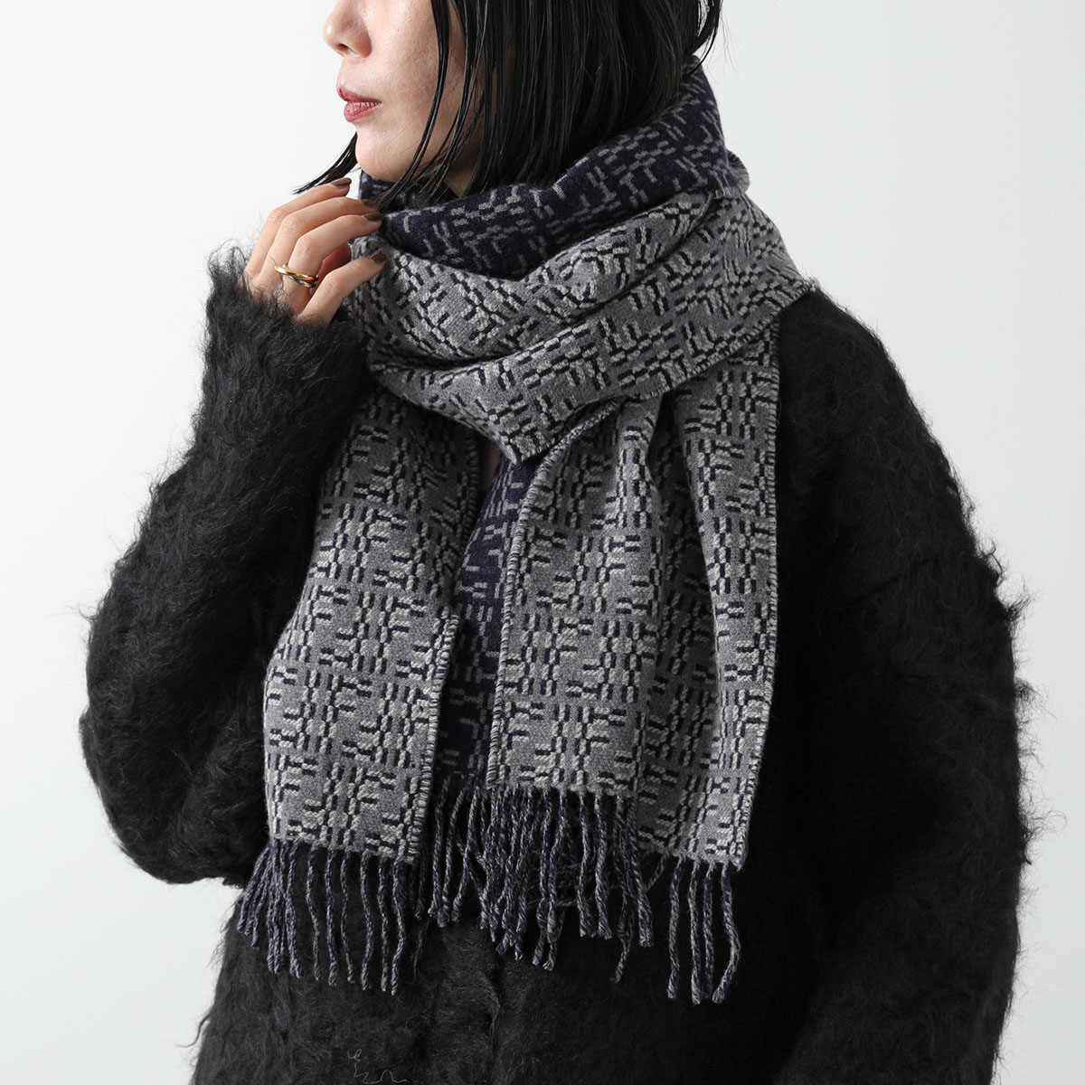 楽天市場】FENDI フェンディ マフラー FXS472 ASN1 レディース FF