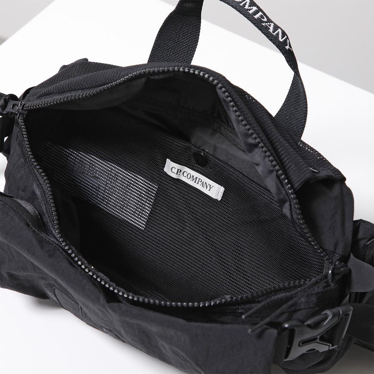 楽天市場】【最大2万円OFFクーポン対象・3/5限定】C.P.COMPANY