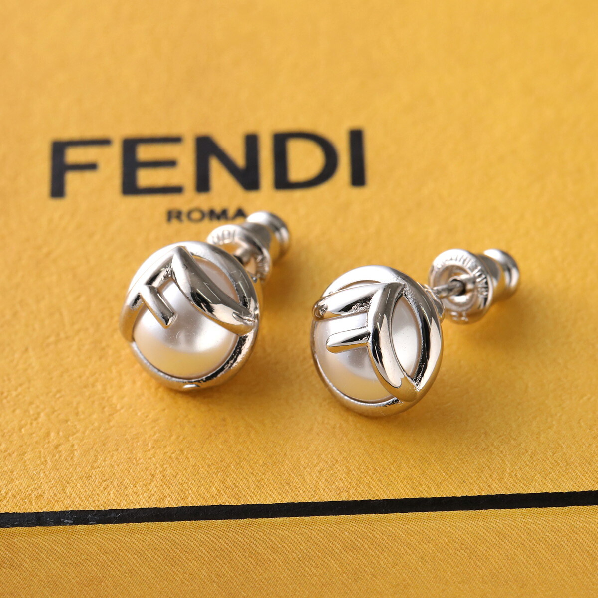 楽天市場】FENDI フェンディ ピアス F IS エフイズ 8AK796 A5TO