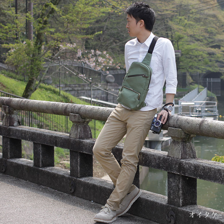 楽天市場】【受注生産品】縦型がま口ボディバッグ【帆布・無地