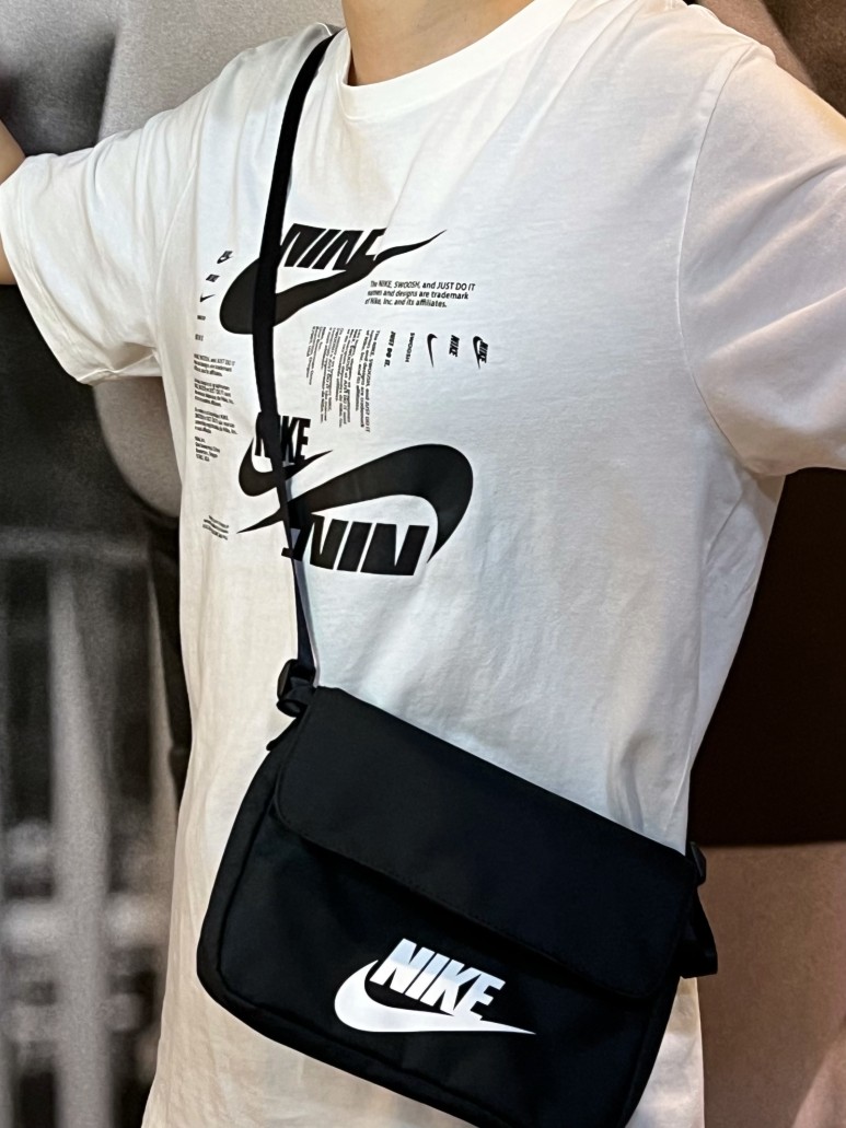 楽天市場】☆送料無料☆NIKE☆FUTURA 365 CROSS BAG CW9300-010 ナイキ