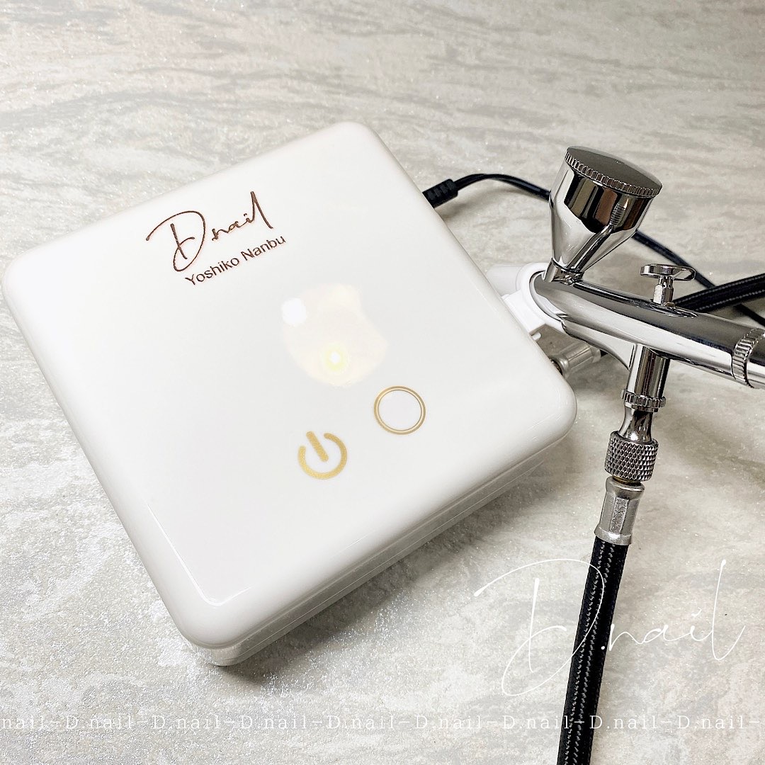 D.nail×YOSHIKO 🌻 NANBU【公式】コンパクトエアブラシ