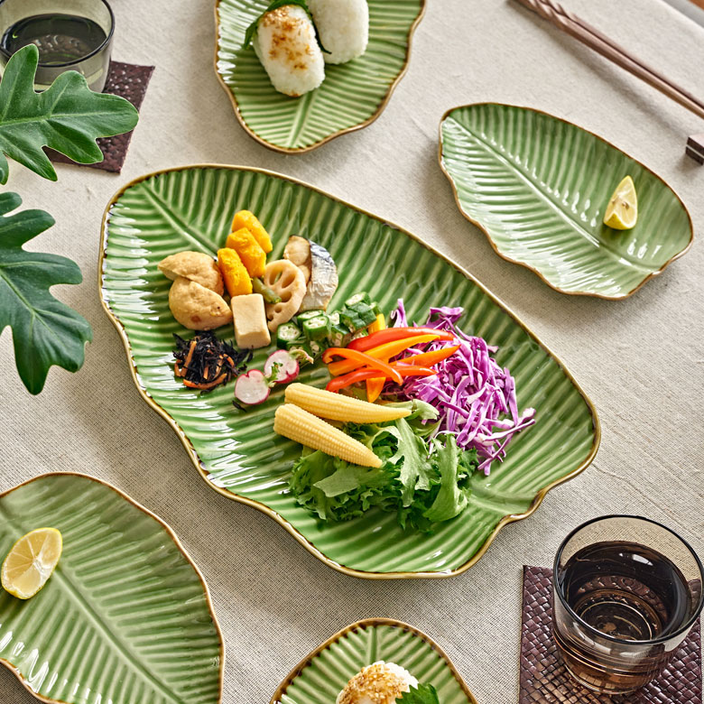 楽天市場】プレート バナナリーフ柄 Lサイズ 全長33.9cm グリーン 陶器