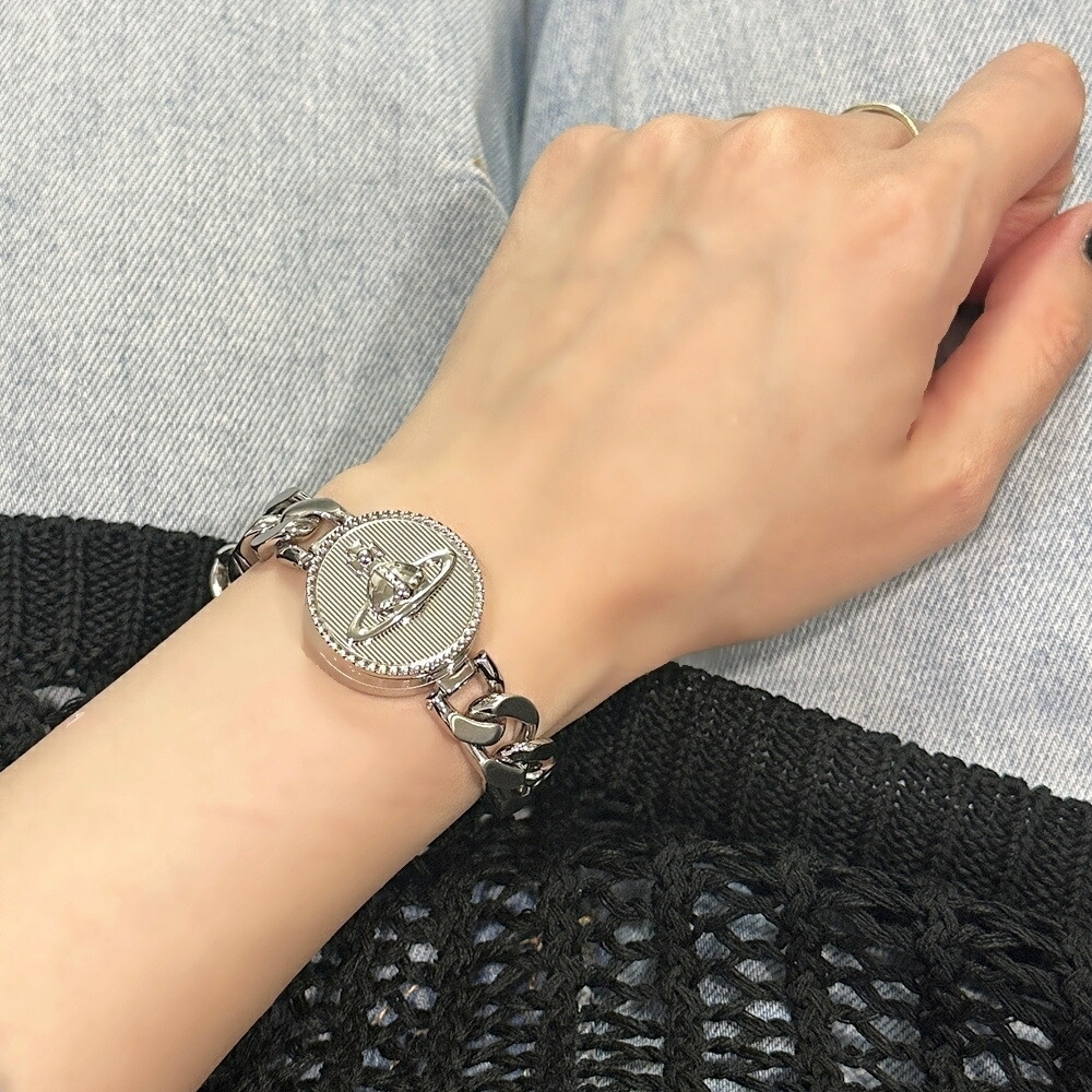 楽天市場】ヴィヴィアン ウエストウッド 腕時計 レディース シルバー