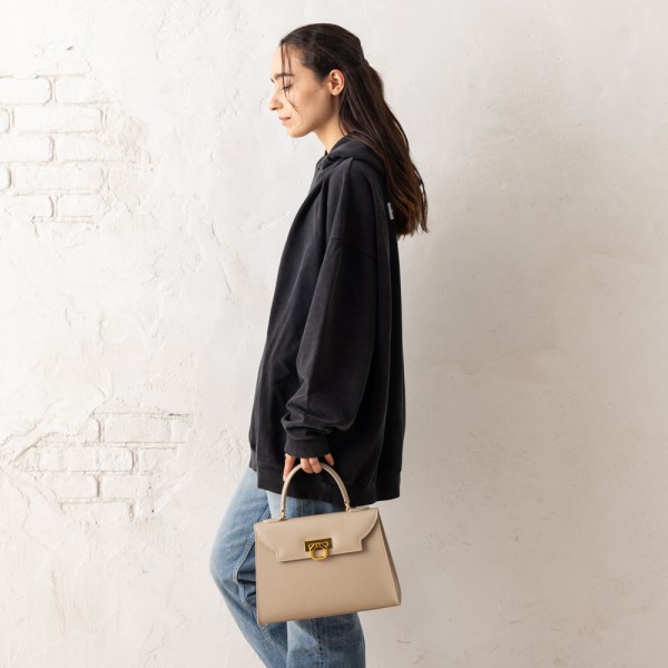 楽天市場】バレンシアガ パーカー フーディー ブラック レディース