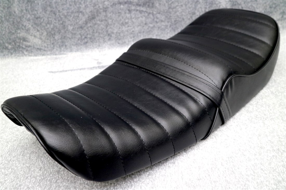 楽天市場】CBX400F タックロールシート 黒皮 : カスタムパーツ DJ