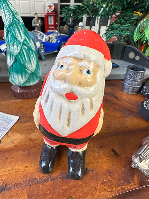 楽天市場】サンタクロース 木彫り人形 ワーキングサンタ （小さい