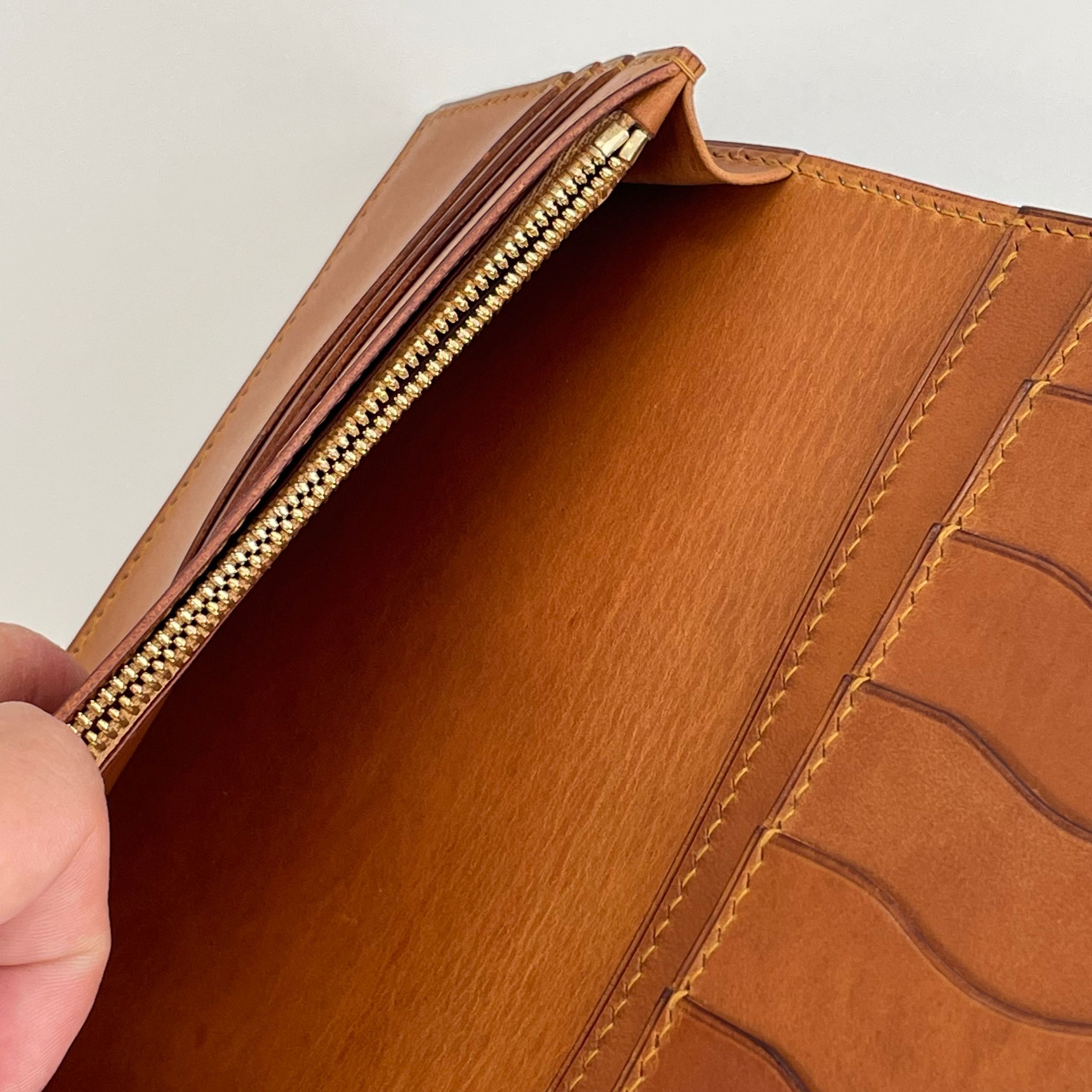 楽天市場】☆XREAL☆ 日本製 長財布 ROCADO（ロカド）シェルコードバン