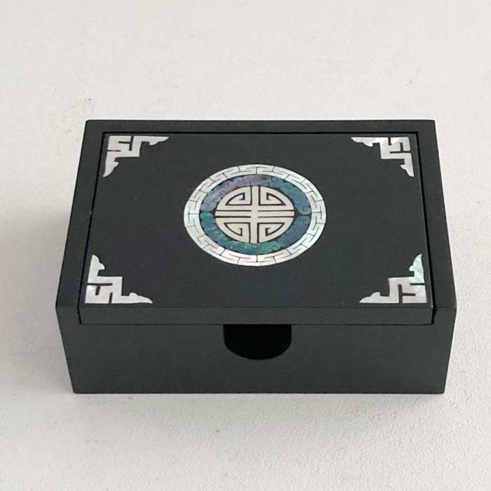 楽天市場】螺鈿細工 吉祥文様の漆黒小物入れ 名刺・アクセサリーケース