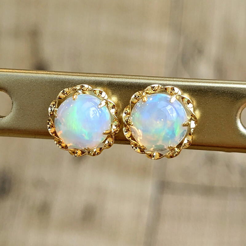 楽天市場】【スーパーセールクーポン有】K18YG オパール ピアス 日本製