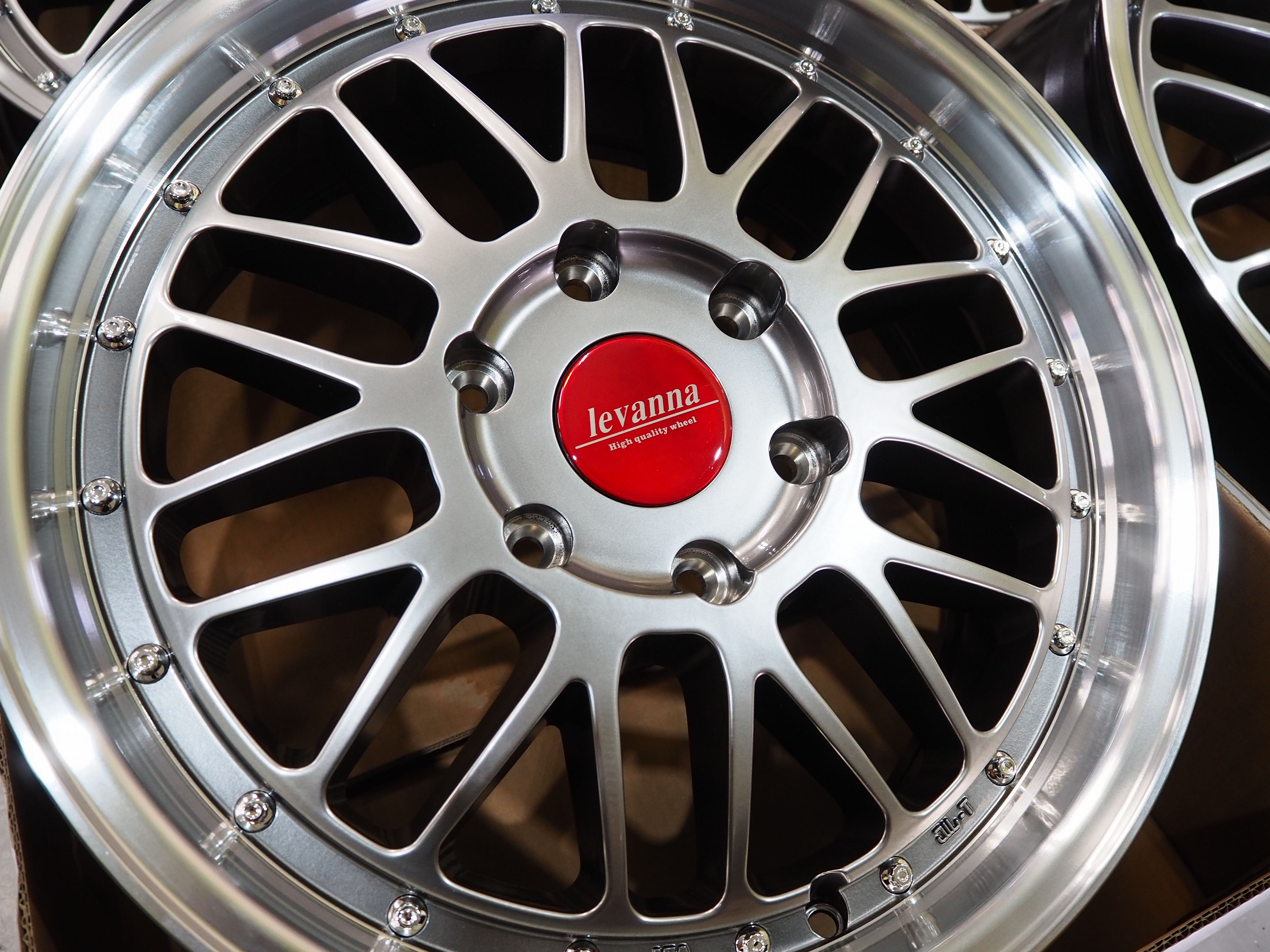 楽天市場】200系 ハイエース・レジアス エースlevanna V10LTH