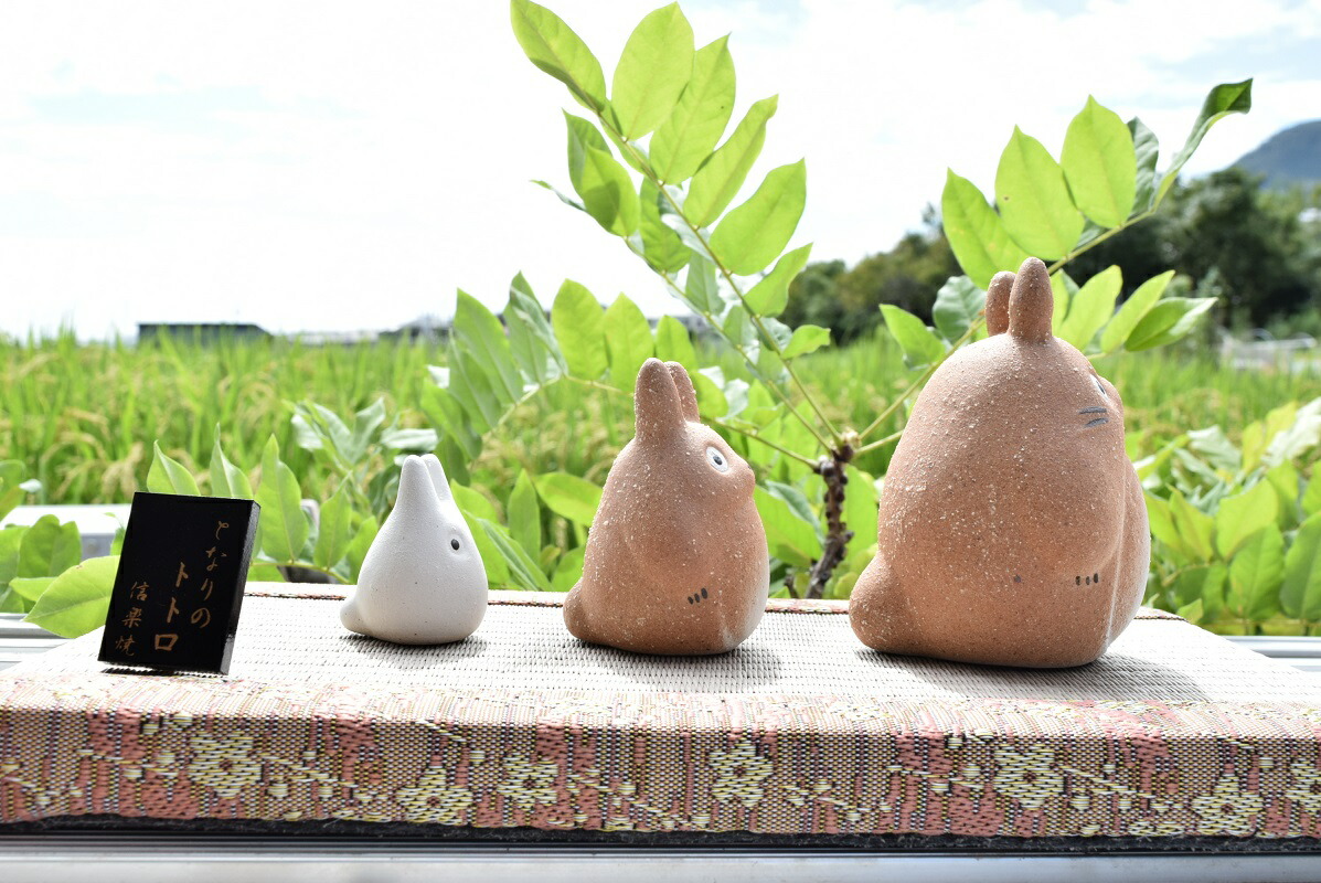 楽天市場】【となりのトトロ置物】インテリア トトロの置物 大中小 3