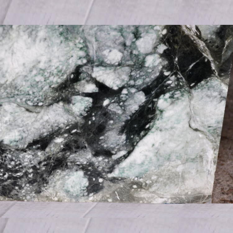 楽天市場】糸魚川翡翠 原石 45kg 一点物 鑑賞石 本翡翠 国石 風水