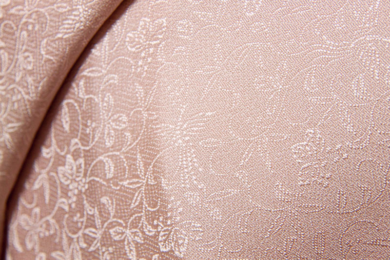 楽天市場】色無地 特選6Aシルク 紋意匠桐竹鳳凰文 灰桜1【反物1反