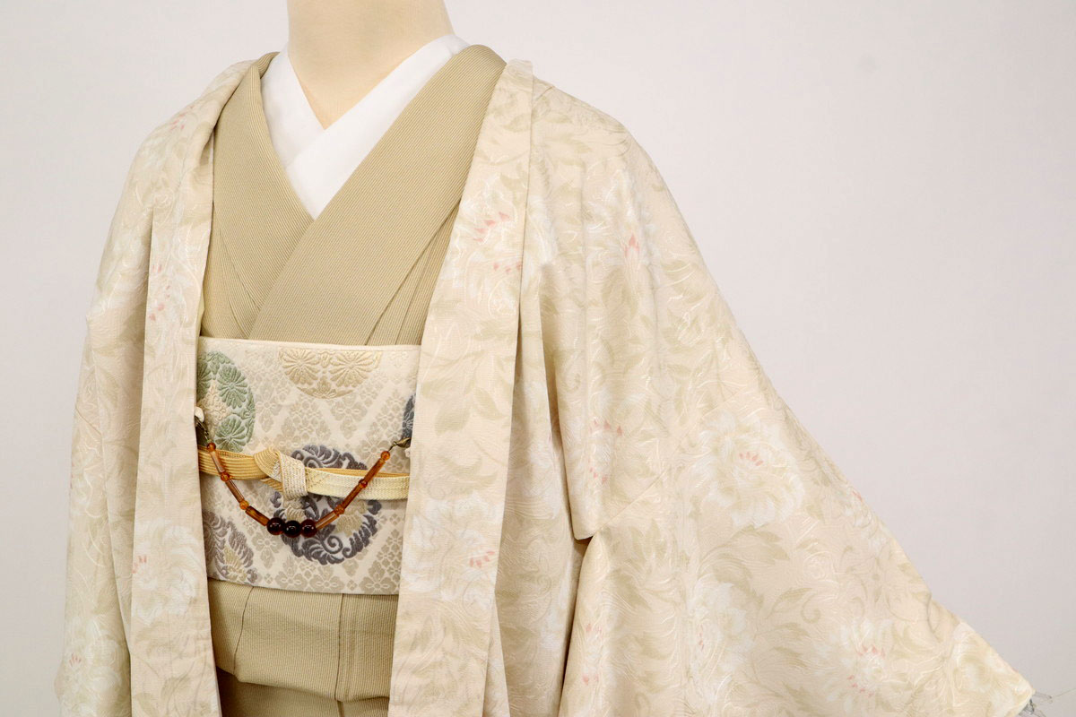 楽天市場】【新品】羽織 花唐草模様 カジュアル クリーム色 東レ