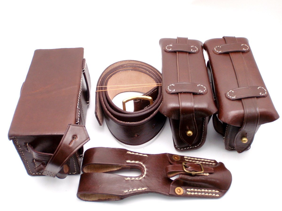 楽天市場】日本軍 弾薬盒 帯革 後期型 三十式銃剣差 複製品 三八式歩兵
