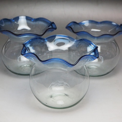 楽天市場】＊1個の販売価格ですフリルな青い縁取りが可愛い 金魚鉢