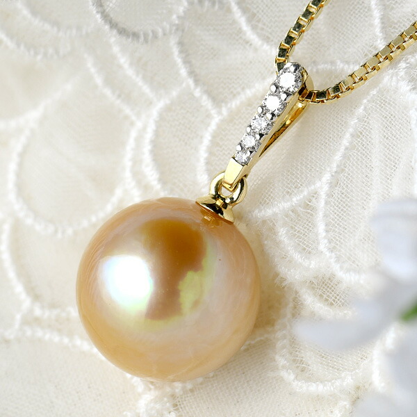 楽天市場】13mm ゴールド 白蝶真珠 & ダイヤモンド K18YG ペンダント