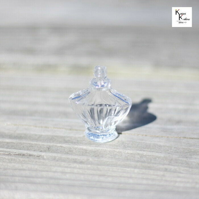 楽天市場】香水 瓶 ボトル「扇形」ミニ ガラス瓶 アトマイザー 小瓶