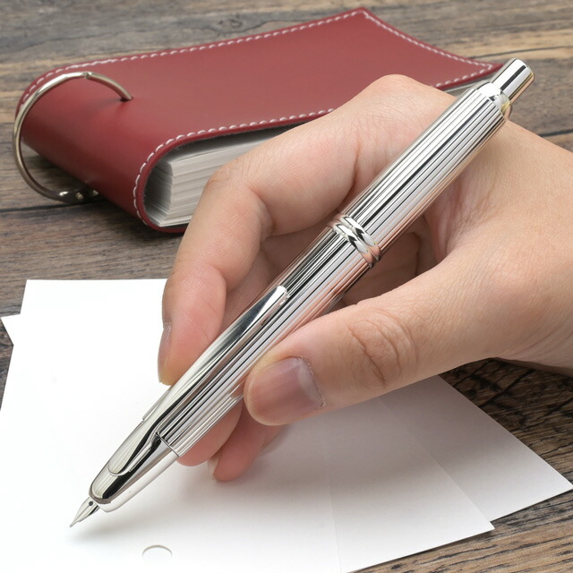 楽天市場】パイロット 万年筆 キャップレス ストライプ 18金ペン先