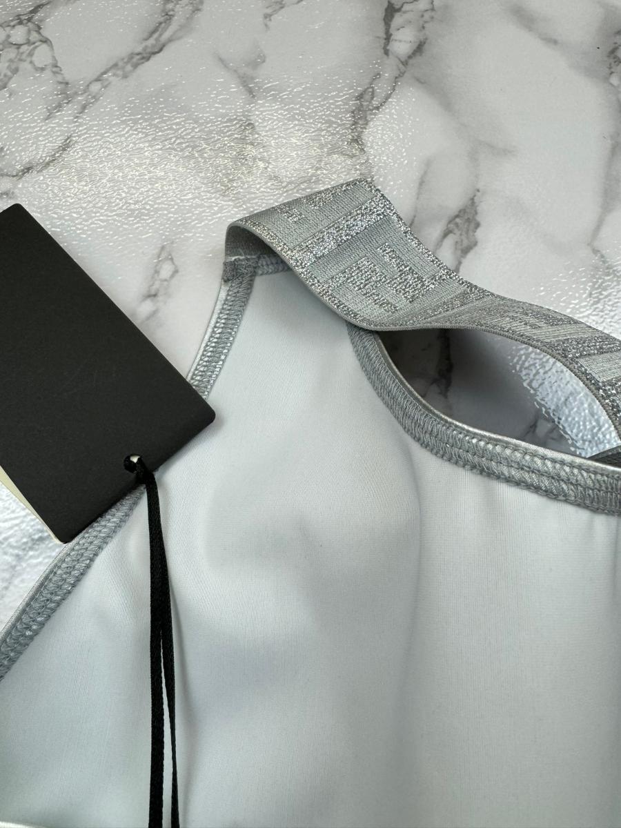 楽天市場】【中古】 FENDI （フェンディ） ｽﾞｯｶ ﾀﾝｸﾄｯﾌﾟ ロゴ へそ出し