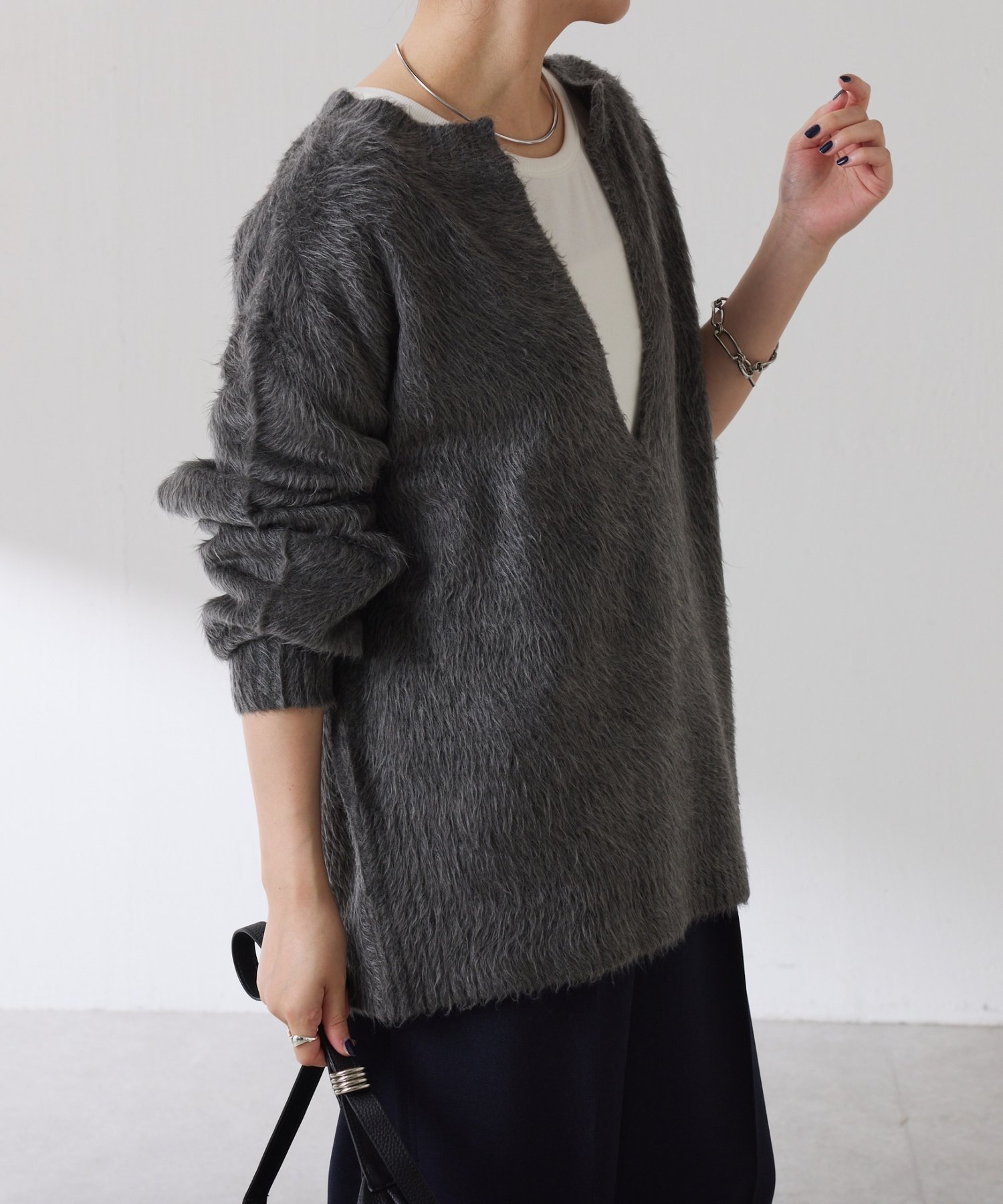 COLLAGE GALLARDAGALANTE｜エアリー深Vニット | Rakuten Fashion(楽天