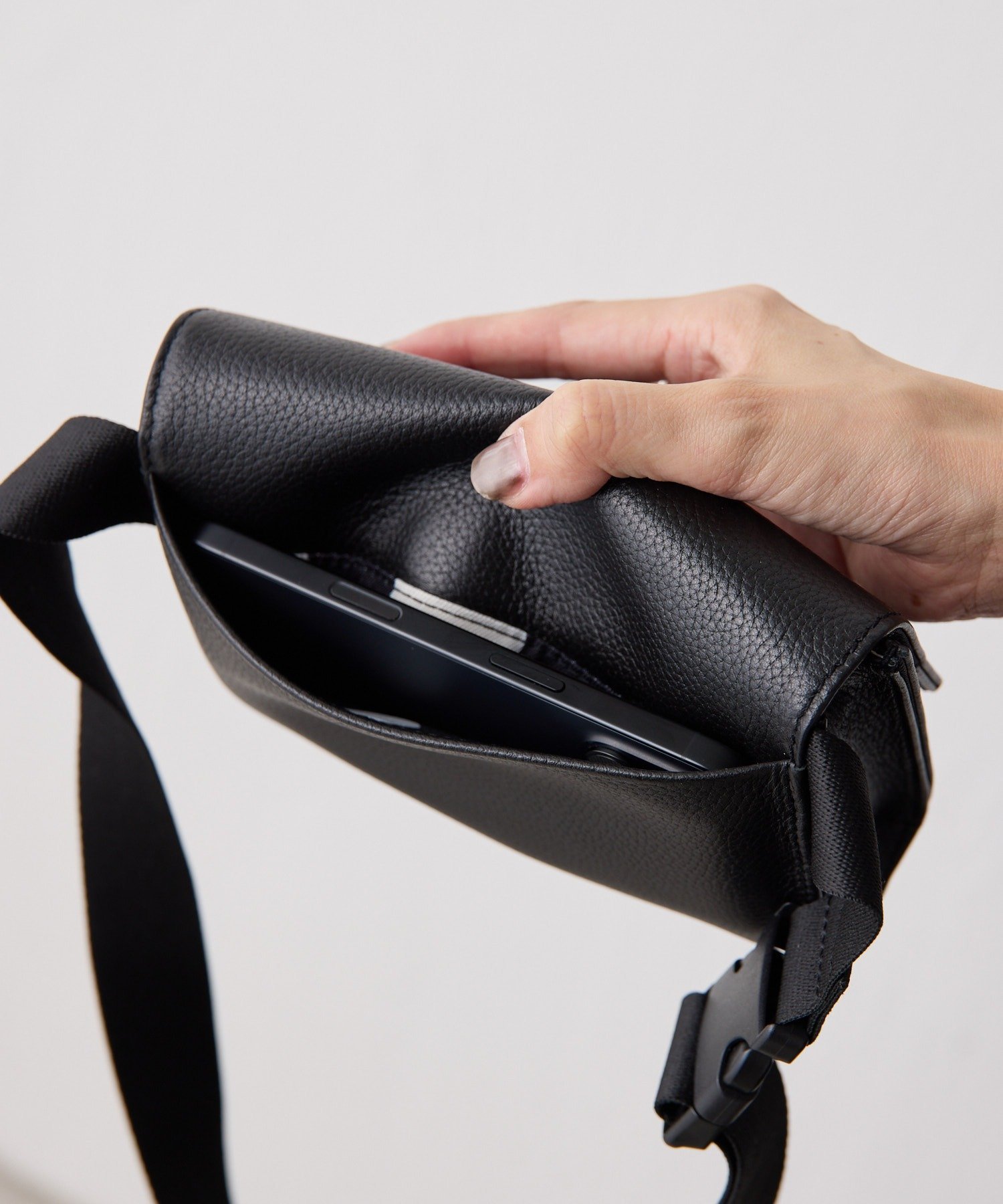 ear PAPILLONNER｜《インフルエンサーuchida企画/本革》ミニワイド