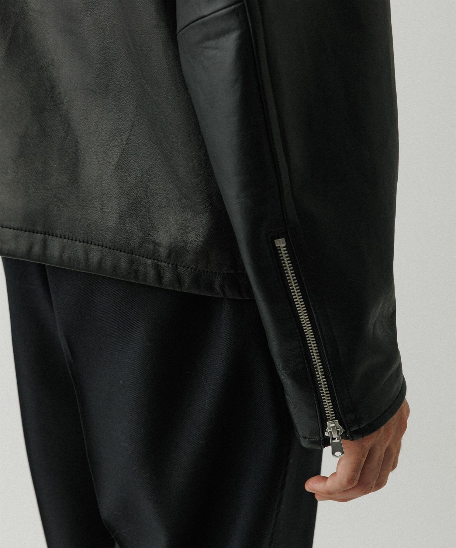 ADAM ET ROPE'｜ラムレザー ジップアップ ブルゾン | Rakuten Fashion