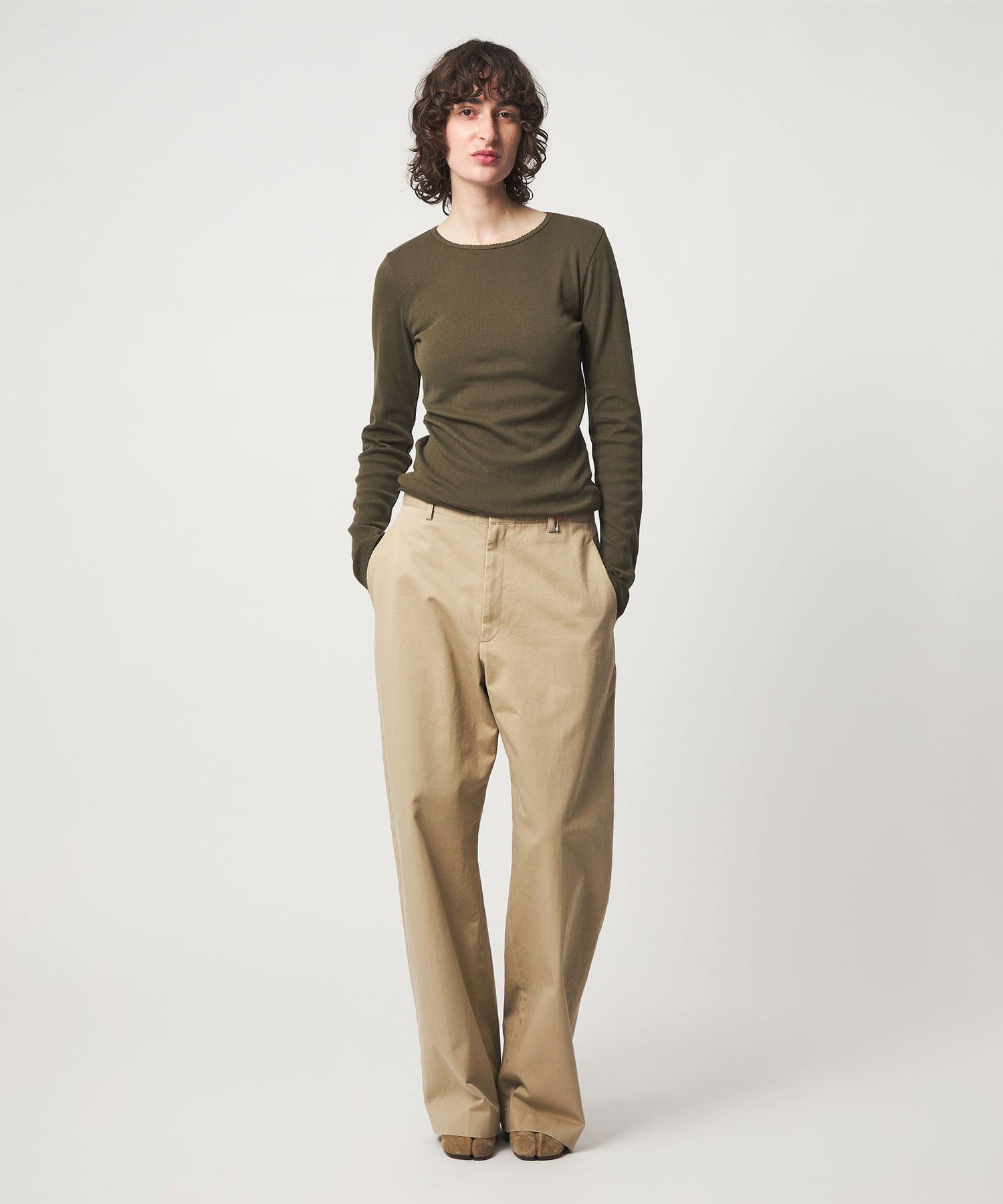 Miii ⭐︎6(ROKU) コットンチノパンツ 6（ロク）の「＜6(ROKU)＞コットン チノ パンツ（チノパンツ）」 - WEAR